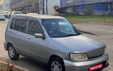 Nissan Cube II, 2001 год, 237 000 рублей, 1 фотография