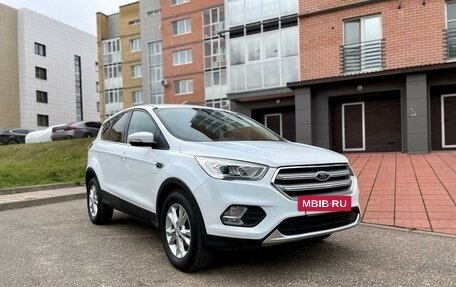 Ford Kuga III, 2017 год, 2 120 000 рублей, 3 фотография