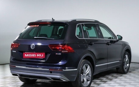 Volkswagen Tiguan II, 2019 год, 3 198 000 рублей, 5 фотография