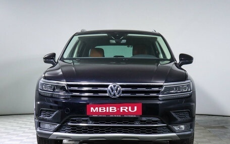 Volkswagen Tiguan II, 2019 год, 3 198 000 рублей, 2 фотография