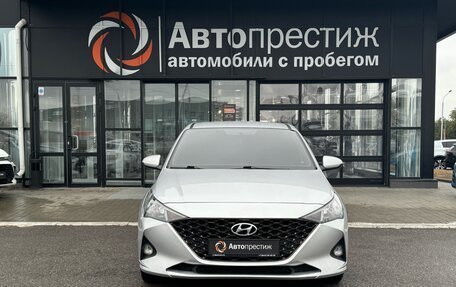 Hyundai Solaris II рестайлинг, 2021 год, 1 699 000 рублей, 2 фотография