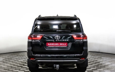 Toyota Land Cruiser, 2021 год, 10 310 000 рублей, 6 фотография