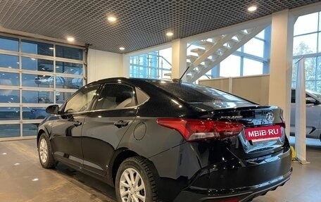 Hyundai Solaris II рестайлинг, 2020 год, 1 800 000 рублей, 5 фотография