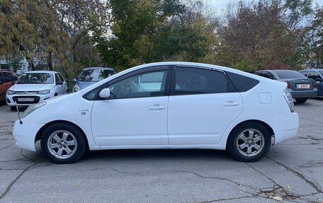 Toyota Prius, 2006 год, 850 000 рублей, 4 фотография