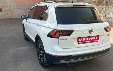 Volkswagen Tiguan II, 2017 год, 2 830 000 рублей, 4 фотография