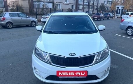 KIA Rio III рестайлинг, 2013 год, 1 025 000 рублей, 2 фотография