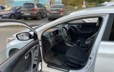 Hyundai Elantra V, 2014 год, 1 000 000 рублей, 25 фотография