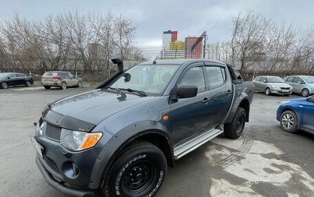 Mitsubishi L200 IV рестайлинг, 2007 год, 2 500 000 рублей, 6 фотография