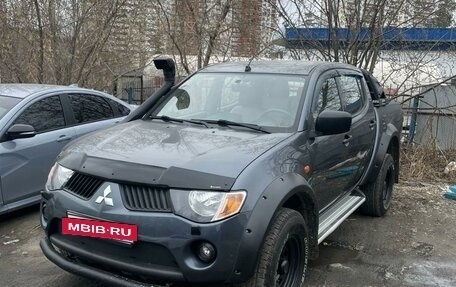 Mitsubishi L200 IV рестайлинг, 2007 год, 2 500 000 рублей, 4 фотография