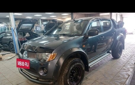 Mitsubishi L200 IV рестайлинг, 2007 год, 2 500 000 рублей, 9 фотография