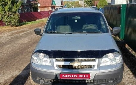 Chevrolet Niva I рестайлинг, 2017 год, 770 000 рублей, 1 фотография