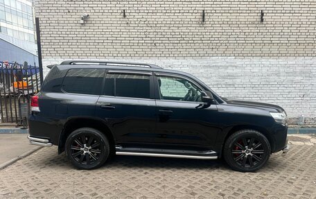 Toyota Land Cruiser 200, 2018 год, 6 900 000 рублей, 1 фотография