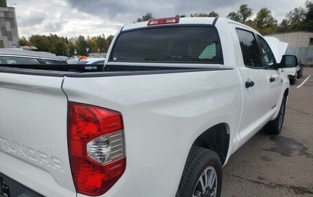 Toyota Tundra II, 2019 год, 7 000 000 рублей, 2 фотография