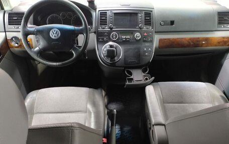 Volkswagen Multivan T5, 2005 год, 1 749 900 рублей, 9 фотография