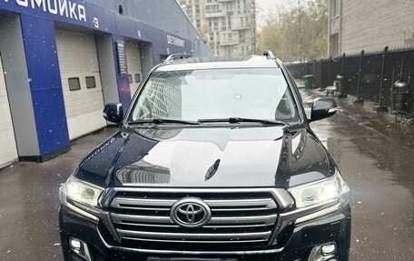 Toyota Land Cruiser 200, 2018 год, 6 900 000 рублей, 9 фотография