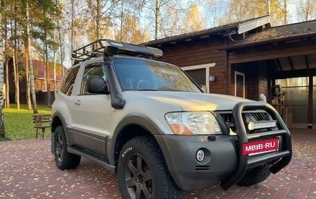 Mitsubishi Pajero III рестайлинг, 2003 год, 1 700 000 рублей, 7 фотография