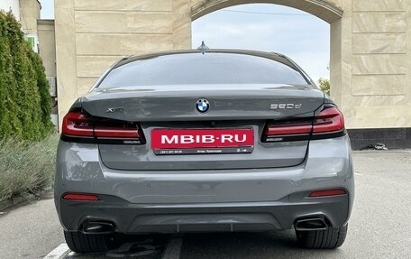 BMW 5 серия, 2021 год, 4 990 000 рублей, 2 фотография