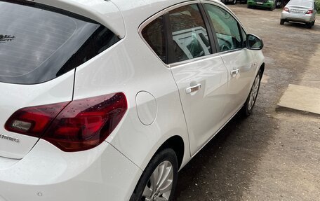 Opel Astra J, 2013 год, 1 020 000 рублей, 16 фотография