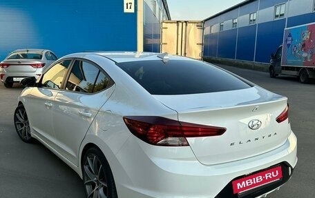 Hyundai Elantra VI рестайлинг, 2018 год, 1 705 000 рублей, 3 фотография