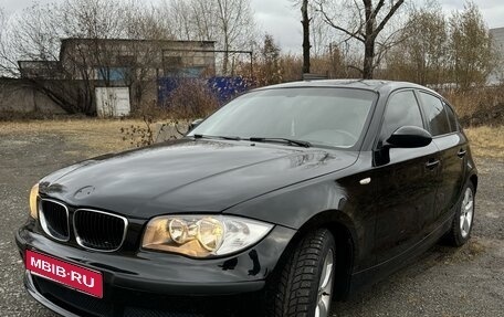 BMW 1 серия, 2008 год, 625 000 рублей, 1 фотография