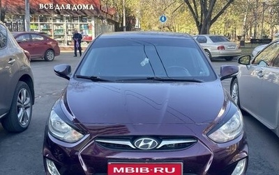 Hyundai Solaris II рестайлинг, 2011 год, 900 000 рублей, 1 фотография