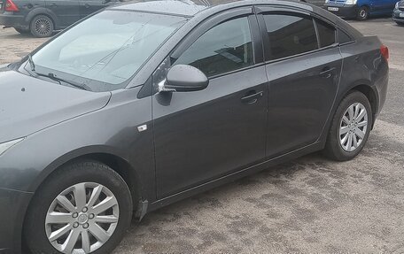 Chevrolet Cruze II, 2011 год, 750 000 рублей, 4 фотография