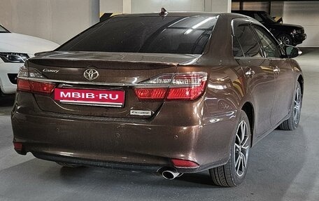 Toyota Camry, 2017 год, 2 430 000 рублей, 5 фотография