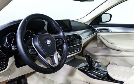 BMW 5 серия, 2017 год, 3 649 000 рублей, 16 фотография