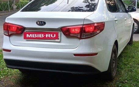 KIA Rio III рестайлинг, 2017 год, 850 000 рублей, 2 фотография