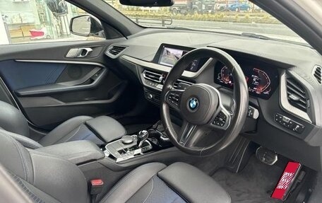 BMW 1 серия, 2021 год, 1 900 000 рублей, 14 фотография