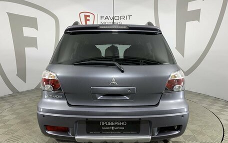 Mitsubishi Outlander III рестайлинг 3, 2006 год, 750 000 рублей, 3 фотография