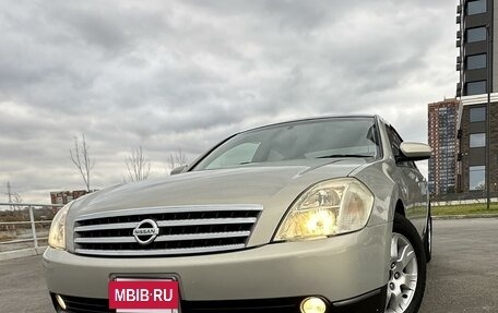 Nissan Teana, 2003 год, 750 000 рублей, 17 фотография