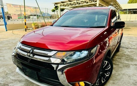 Mitsubishi Outlander III рестайлинг 3, 2020 год, 2 350 555 рублей, 2 фотография