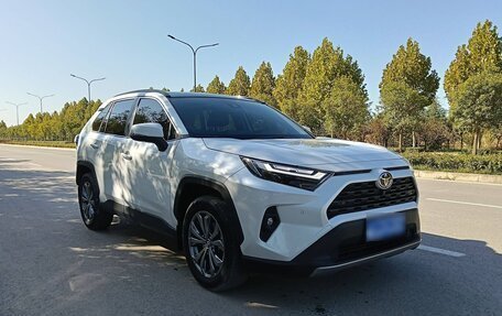 Toyota RAV4, 2023 год, 3 640 000 рублей, 1 фотография