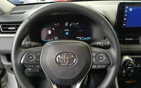 Toyota RAV4, 2023 год, 3 640 000 рублей, 5 фотография