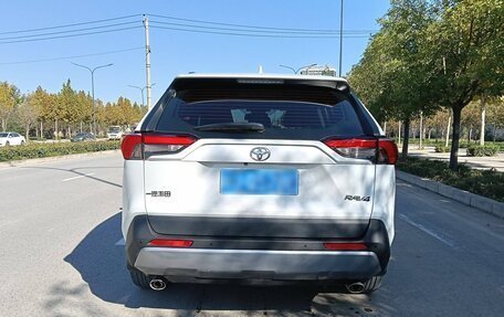 Toyota RAV4, 2023 год, 3 640 000 рублей, 11 фотография