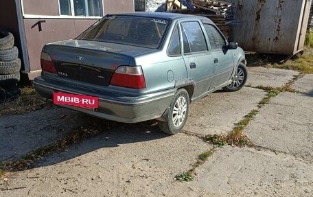 Daewoo Nexia I рестайлинг, 2004 год, 125 000 рублей, 3 фотография