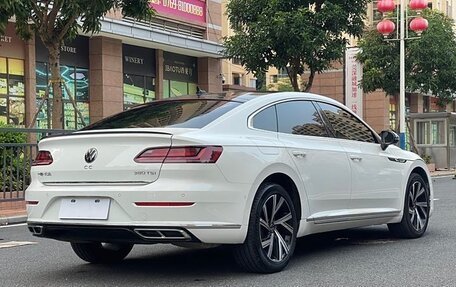 Volkswagen Passat CC, 2021 год, 2 390 000 рублей, 4 фотография