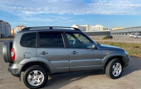 Chevrolet Niva I рестайлинг, 2009 год, 480 000 рублей, 3 фотография