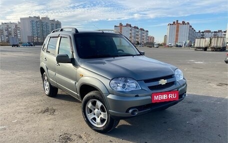 Chevrolet Niva I рестайлинг, 2009 год, 480 000 рублей, 2 фотография