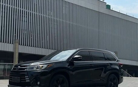 Toyota Highlander III, 2020 год, 3 400 000 рублей, 1 фотография