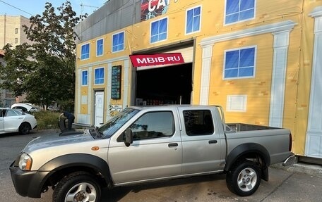 Nissan NP300, 2012 год, 795 000 рублей, 4 фотография