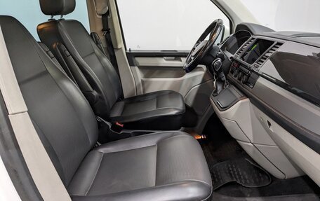 Volkswagen Caravelle T6 рестайлинг, 2019 год, 2 795 000 рублей, 22 фотография