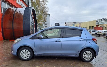 Toyota Vitz, 2013 год, 805 000 рублей, 2 фотография