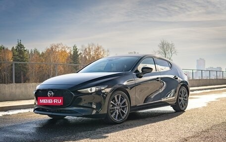 Mazda 3, 2020 год, 2 420 000 рублей, 3 фотография