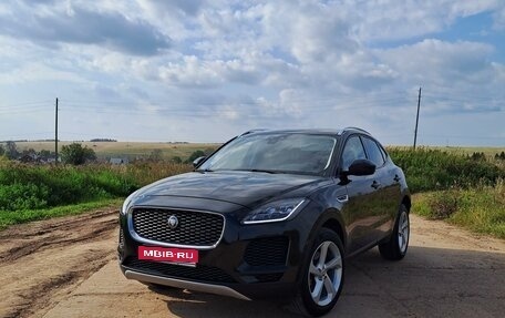 Jaguar E-Pace, 2018 год, 3 350 000 рублей, 1 фотография