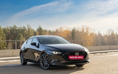 Mazda 3, 2020 год, 2 420 000 рублей, 2 фотография