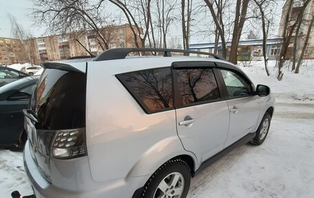 Mitsubishi Outlander III рестайлинг 3, 2010 год, 1 200 000 рублей, 5 фотография