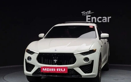 Maserati Levante I, 2021 год, 6 350 000 рублей, 3 фотография