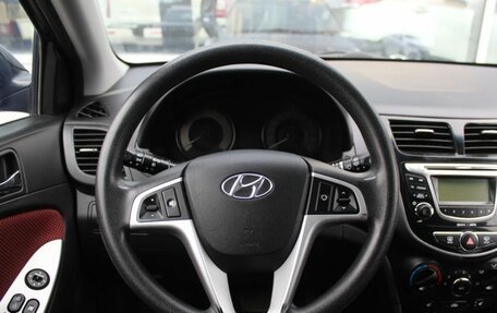 Hyundai Solaris II рестайлинг, 2011 год, 950 000 рублей, 10 фотография